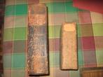 2 antieke woordenboeken Frans / nederlands 20 € samen, Antiek en Kunst, Ophalen