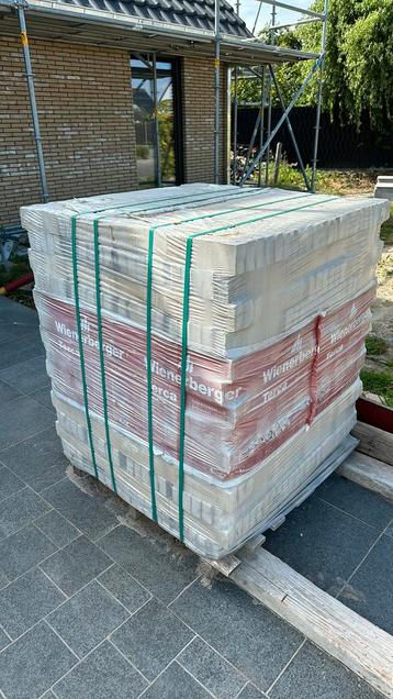 Pallet bakstenen Wienerberger Terca - Tolus Mint Geel beschikbaar voor biedingen