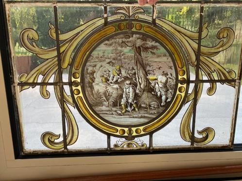 Gebrandschilderd glas in lood met mooi tafereel, Antiek en Kunst, Antiek | Glaswerk en Kristal, Ophalen