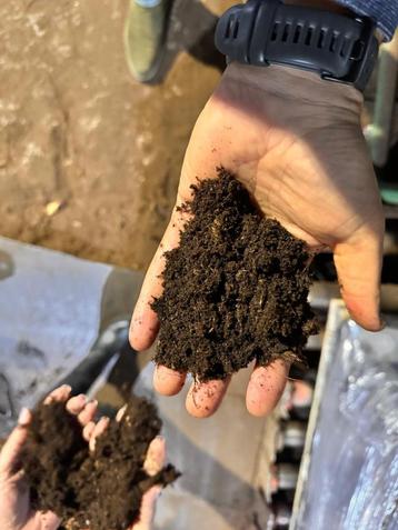 Turf / Turfstrooisel beschikbaar voor biedingen