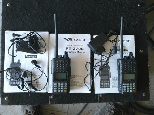 Yaesu FT-270 R/E Walkie Talkie Talkie (een paar), Telecommunicatie, Zenders en Ontvangers, Zo goed als nieuw, Zender en Ontvanger