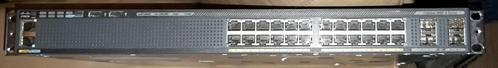 Cisco Catalyst 2960-X 24 GigE PoE 370W, 2 x 10G SFP+, LAN Ba, Computers en Software, Netwerk switches, Zo goed als nieuw, Ophalen