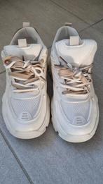 Witte sneakers, Ophalen of Verzenden, Zo goed als nieuw