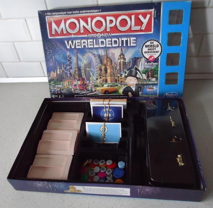 Monopoly "Here & Now" "Wereldeditie" van Hasbro., Hobby en Vrije tijd, Gezelschapsspellen | Bordspellen, Gebruikt, Een of twee spelers