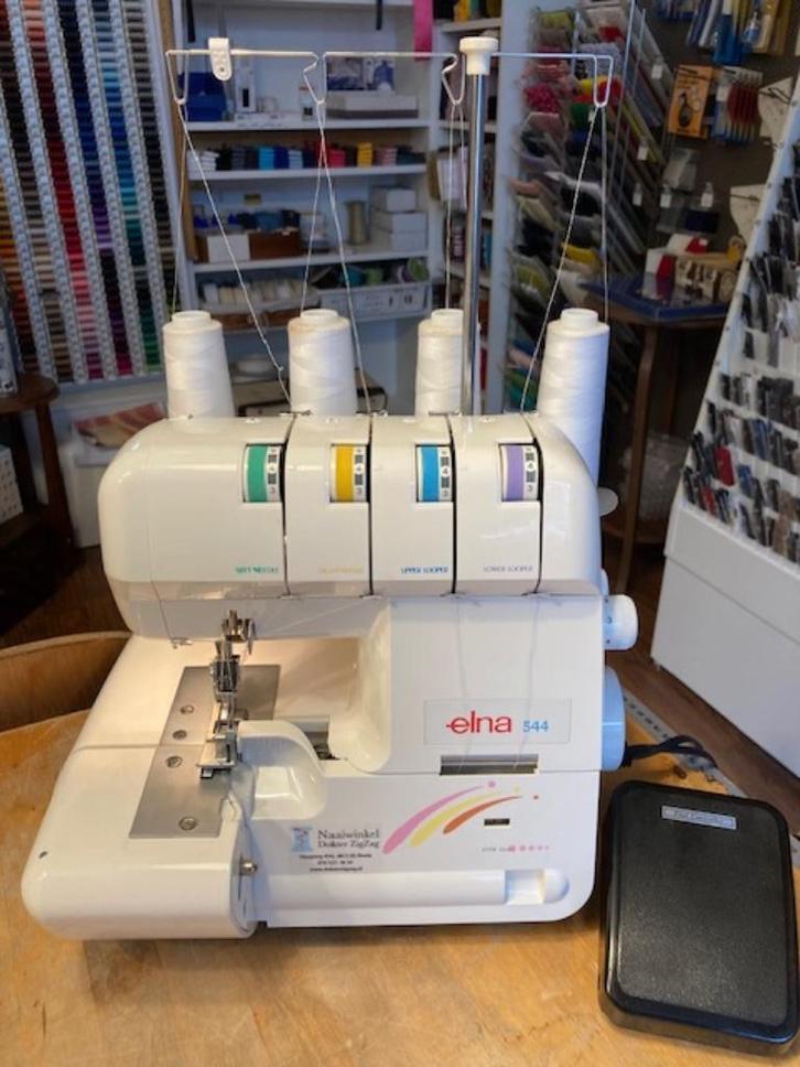 Elna 544 Lockmachine - zeer eenvoudig in te rijgen, Hobby en Vrije tijd, Naaimachines en Toebehoren, Zo goed als nieuw, Lockmachine