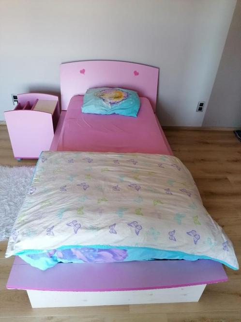 Volledige slaapkamer (bed, nachtkastje, commode, kast), Maison & Meubles, Maison & Meubles | Autre, Comme neuf, Enlèvement