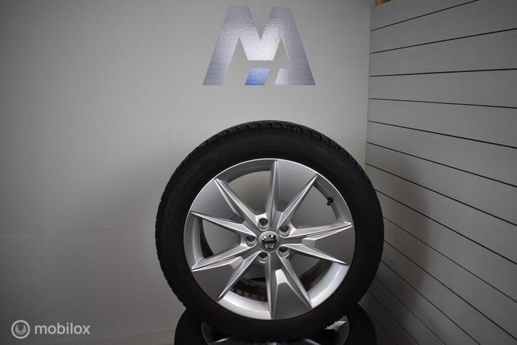 Winterset 18" LM-velgen OEM Volvo V60 Cross Country '18-'24, Auto-onderdelen, Banden en Velgen, Banden en Velgen, Winterbanden