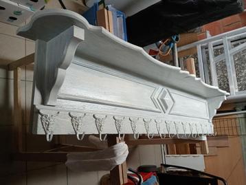 Porte manteaux beschikbaar voor biedingen