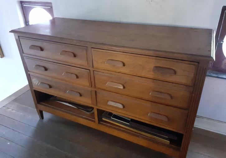 Grand comptoir ancien, de type commode, en bois, Zakelijke goederen, Kantoor en Winkelinrichting | Winkel en Inventaris, Ophalen