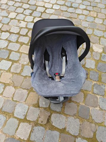 Maxi cosi met isofix  direct af te halen lier 