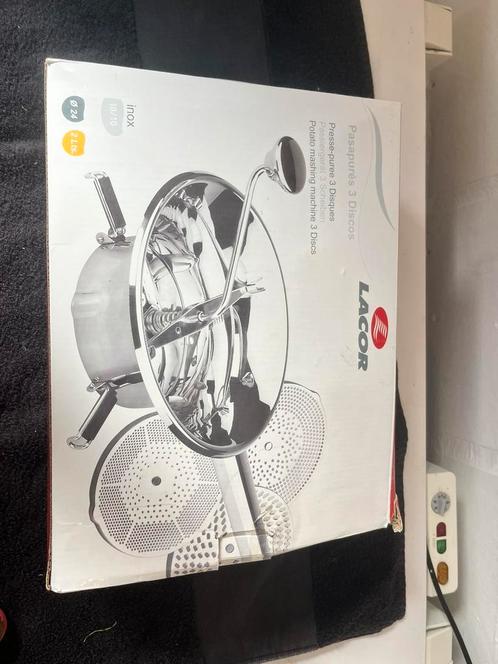 Passe Vite Inox 24 cm. Met 3 Schijven, Huis en Inrichting, Keuken | Keukenbenodigdheden, Zo goed als nieuw, Ophalen