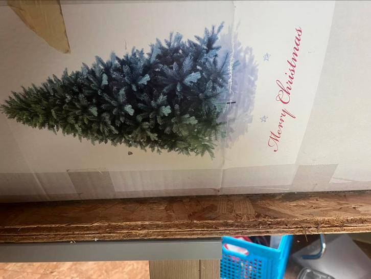 Mooie kerstboom met versiering, Diversen, Kerst, Zo goed als nieuw, Ophalen
