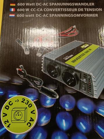 12V DC --> 230 V AC 600W Omvormer Invertor