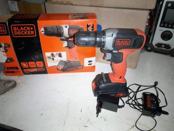 accuboormachine/ Black en Decker beschikbaar voor biedingen