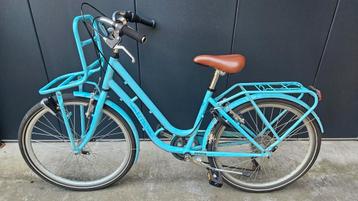 Mooie meisjesfiets Retro beschikbaar voor biedingen