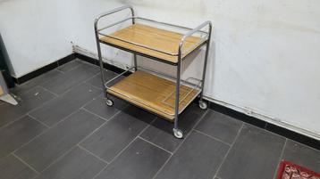 vintage Formica serveertafel vanaf 67 70 op wielen beschikbaar voor biedingen