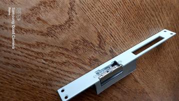 NIEUW elektrisch deurslot 250x25mm beschikbaar voor biedingen
