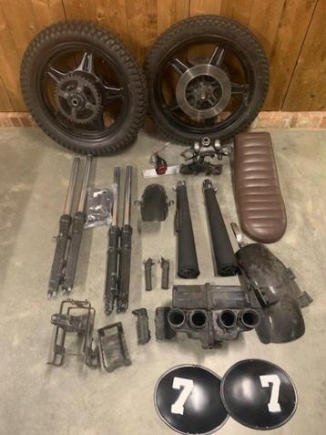 CB750 Honda motor onderdelen beschikbaar voor biedingen