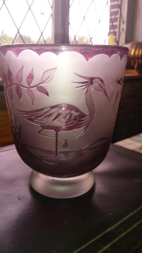 Vase en verre coupé camée vintage Trouvaille Rare, Antiquités & Art, Antiquités | Verre & Cristal, Enlèvement ou Envoi