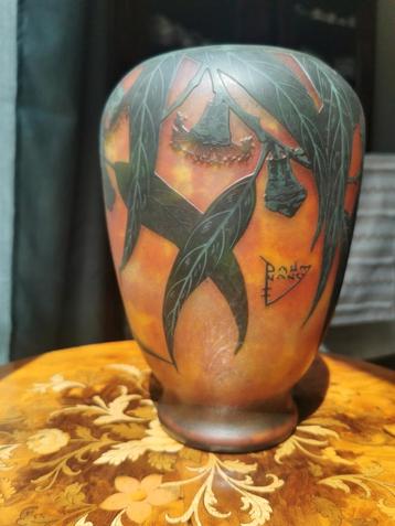 Vase Daum Nancy beschikbaar voor biedingen