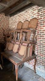 Mooie tafel en stoelen in notelaar., Antiek en Kunst, Antiek | Meubels | Tafels, Ophalen