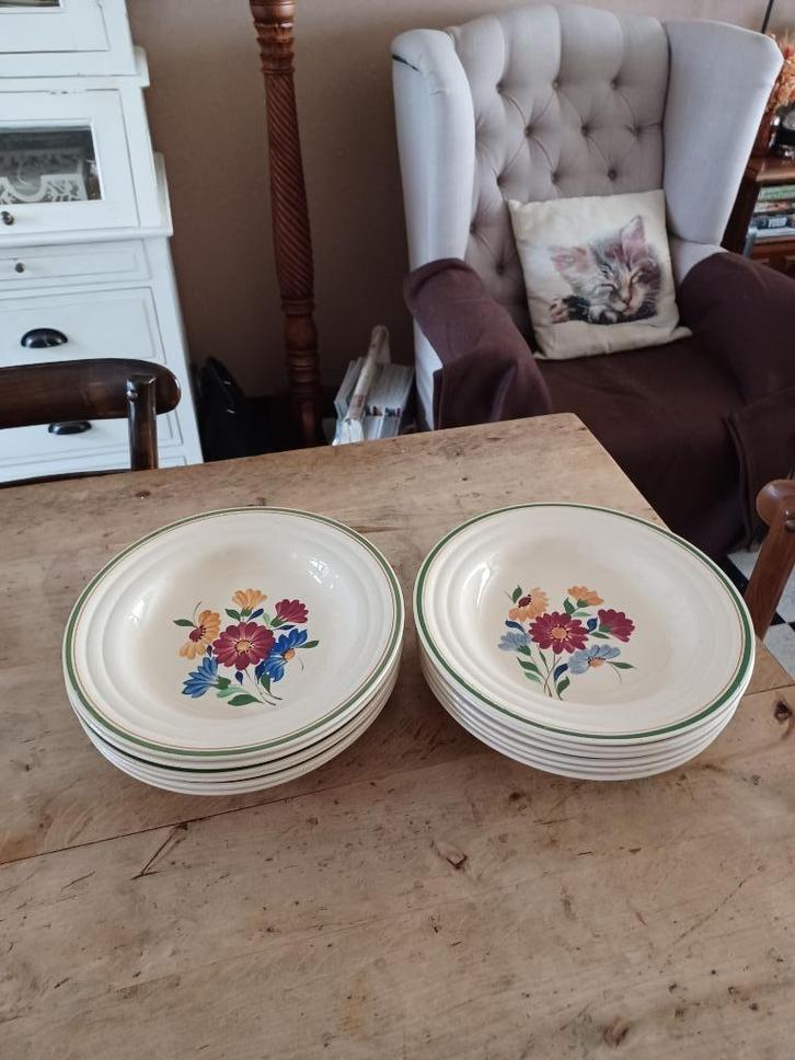 BOCH BLOEMMOTIEF diepe borden/spaghettiborden, Antiek en Kunst, Antiek | Servies los, Ophalen of Verzenden