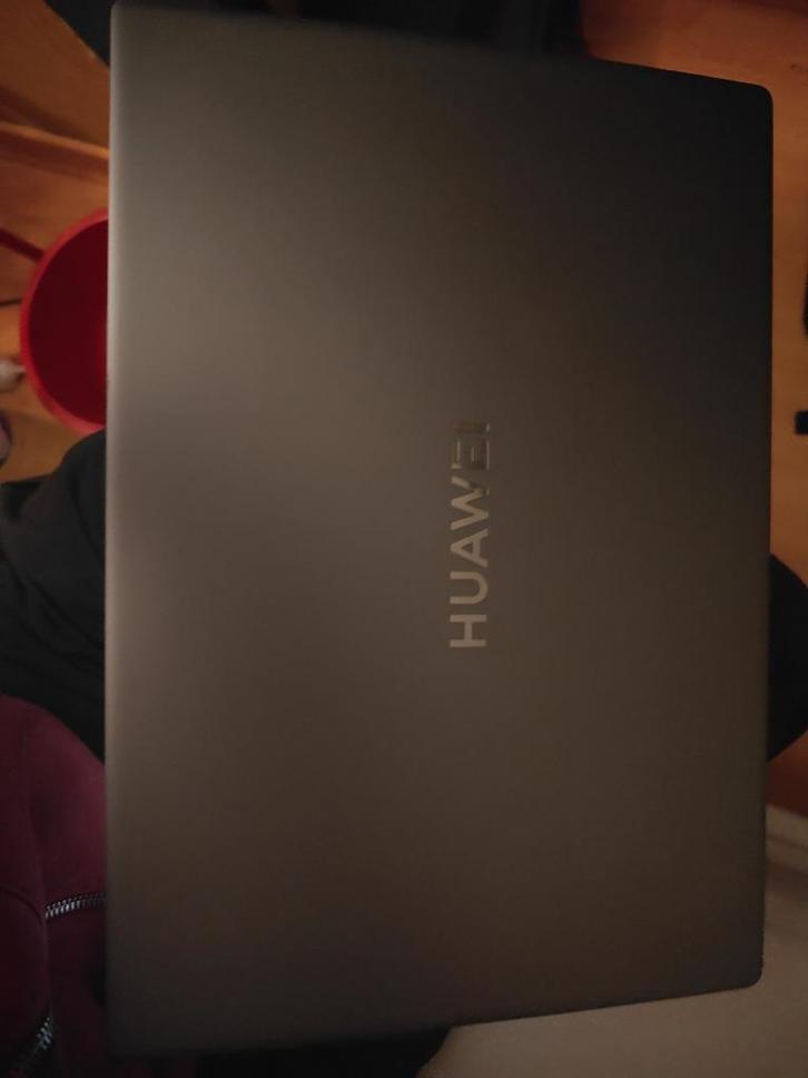 PC neuf, Informatique & Logiciels, Ordinateurs de bureau, Comme neuf, 2 à 3 Ghz, SSD, 16 GB, Avec carte vidéo, Enlèvement