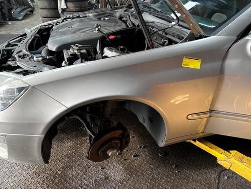 Scherm links-voor van een Mercedes C-Klasse (723), Auto-onderdelen, Carrosserie, Mercedes-Benz, Gebruikt, 3 maanden garantie, Ophalen of Verzenden