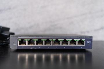 Switch Netgear GS108E – 8 ports Gigabit, Enlèvement, Comme neuf