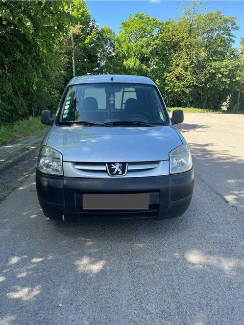 Peugeot Partner 1.6 hdi pret a immatriculer, Auto's, Bestelwagens en Lichte vracht, Bedrijf, Te koop, Airbags, Airconditioning