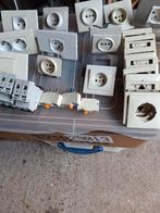 ,stopcontacten, afdekplaatjes....., Doe-het-zelf en Bouw, Elektriciteit en Kabels, Ophalen, Gebruikt