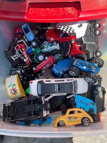 Lot ijzeren auto’s o.a matchbox etc beschikbaar voor biedingen