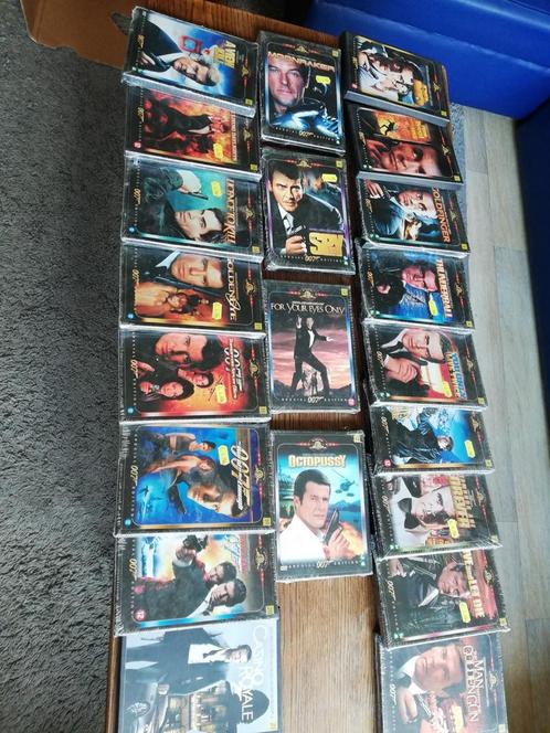 James Bond DVD Collectie ( Dr NO - Casino Royale ), CD & DVD, DVD | Action, Neuf, dans son emballage, Action, Coffret, À partir de 12 ans