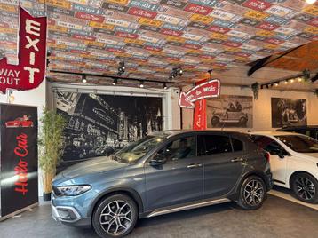 Fiat Tipo 1.0 T Cross * CAMERA * JANTES 17" * SIEGES CHAUFF beschikbaar voor biedingen