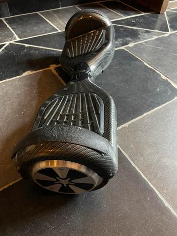Hooverbord met gocartzitje, lader en opberghoes beschikbaar voor biedingen