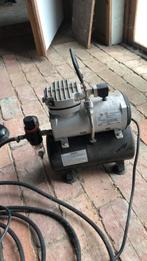 Compressor voor airbrush, Doe-het-zelf en Bouw, Compressors, Ophalen, Gebruikt