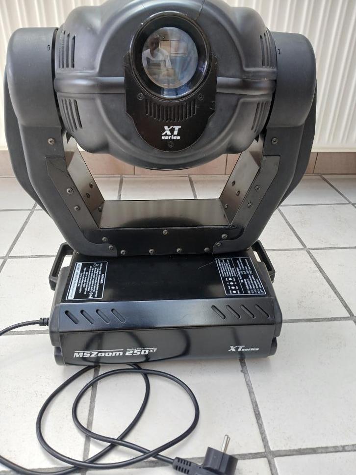 Moving Head Robe, Muziek en Instrumenten, Licht en Laser, Gebruikt, Licht, Ophalen