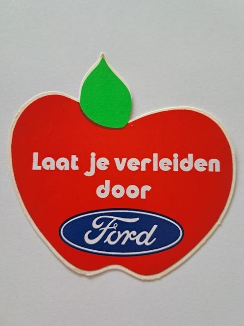 Vintage Sticker - Laat je Verleiden door Ford, Verzamelen, Stickers, Zo goed als nieuw, Auto of Motor, Ophalen of Verzenden