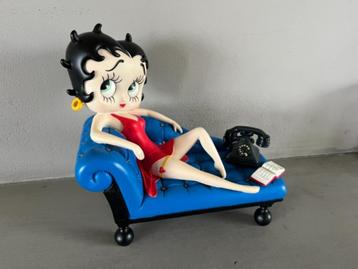 Betty Boop op de diva  beschikbaar voor biedingen