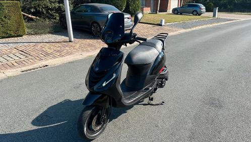 Piaggio Zip A-klasse, Fietsen en Brommers, Scooters | Piaggio, Zo goed als nieuw, Zip, Klasse A (25 km/u), Benzine, Ophalen of Verzenden