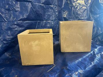 Clayfibre plantenbak 25x25x25 beschikbaar voor biedingen