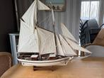 Zeilboot wit met masten hout, Hobby en Vrije tijd, Modelbouw | Boten en Schepen, Ophalen, Gebruikt, Groter dan 1:32, Overige merken