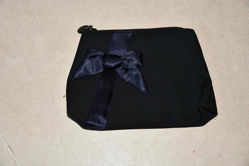 Zwart avondtasje met strik van Lanvin, Handtassen en Accessoires, Tassen | Damestassen, Nieuw, Avondtasje, Zwart, Ophalen of Verzenden