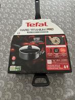 Tefal hard titanium hapjespan met deksel, Maison & Meubles, Cuisine | Casseroles & Poêles, Neuf, Enlèvement, Plaque céramique