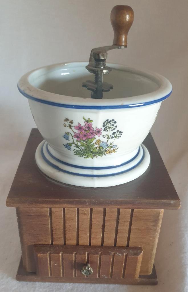 semi antieke koffiemolen, Antiek en Kunst, Antiek | Keukengerei, Ophalen of Verzenden