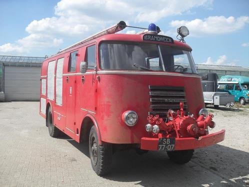 Brandweerwagen Daf 4x4 zeer bijzondere oldtimer, Auto's, Vrachtwagens, Particulier, 4x4, DAF, Benzine, 4 deurs, Handgeschakeld