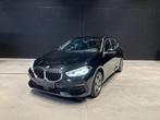 BMW 1-serie 118iA (103 kW), Auto's, Gebruikt, Zwart, 5 zetels, 3 cilinders
