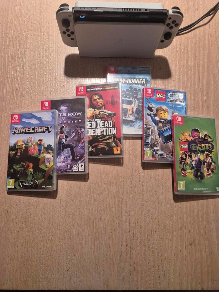Nintendo Switch V1 wit + 6 games – perfecte staat, Games en Spelcomputers, Spelcomputers | Nintendo Switch, Ophalen