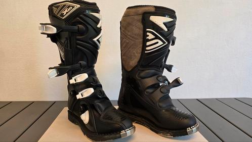 botte moto cross homme taille 42, Motos, Vêtements | Vêtements de moto, Bottes, Femmes, Hommes, Seconde main, Enlèvement