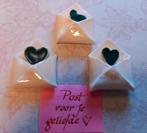 Keramiek handgemaakt Geliefde Valentijn Envelop + hartje, Hobby en Vrije tijd, Pottenbakken, Nieuw, Ophalen of Verzenden